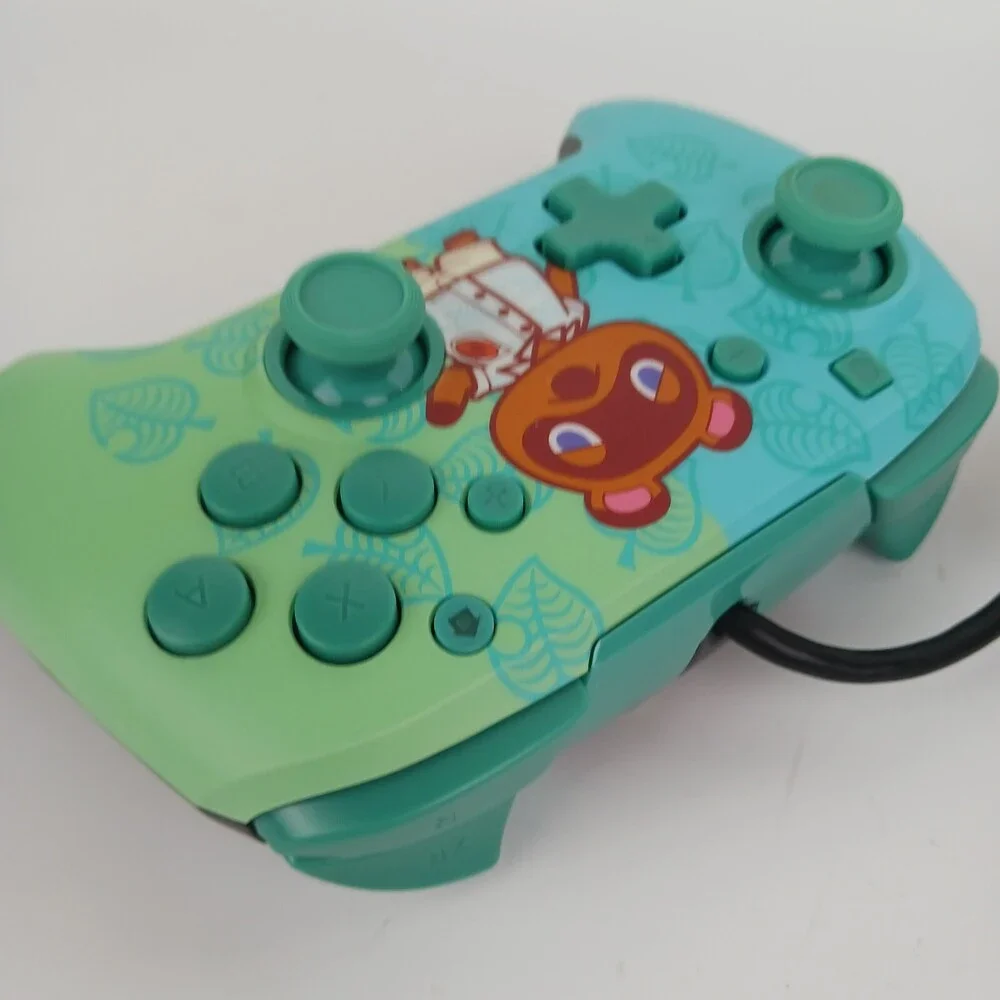 PDP Faceoff Deluxe + Audio Wired Controller For Nintendo Switch Multicolor
